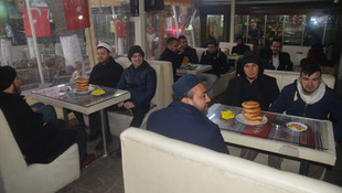 Edirne'de gençler sabah namazında buluştu