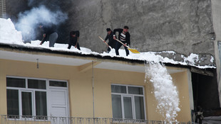 Ekmek parası ipin ucunda