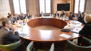 Ekonomi Bakanı Zeybekci Cenevre'de