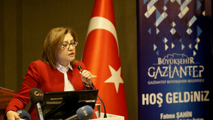 Eski kadın bakanlar Suriyeliler için bir araya geldi