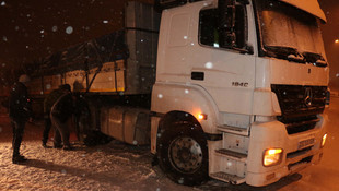 Eskişehir'de kar yağışı devam ediyor