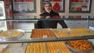 Esnaftan dolarını bozdurana hediye