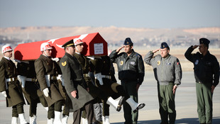 Şehit asker için tören