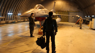 Gökyüzünün bekçileri, yılbaşında da nöbette