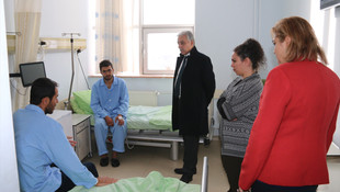 Hakkari Valisi Toprak'tan yaralı askerlere ziyaret