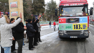 Halep'e 25 ton un yardımı