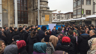 Halepliler üşümesin diye elbise topluyorlar