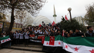 Lise öğrencilerinden Halep'e yardım