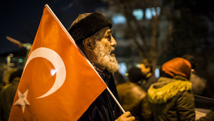 Halep'te sivillere yönelik saldırılara tepkiler