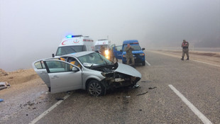 Hatay'da otomobil duvara çarptı: 1 ölü, 1 yaralı