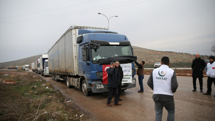 Hayrat Yardım Derneğinden Halepli ailelere 8 tır yardım