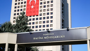 Ankara Emniyet Müdürlüğü Mali Suçlarla Mücadele Şube Müdürlüğü ekiplerince Fetullahçı Terör Örgütü soruşturması kapsamında Hazine Müsteşarlığına yönelik operasyonda, hakkında yakalanma kararı bulunan 19 kişiden 6'sı gözaltına alındı.