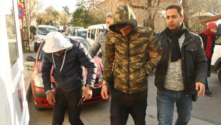 Hırsızlık zanlıları kovalamaca sonucu yakalandı