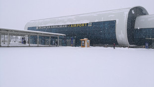 Iğdır ve Erzincan'da hava ulaşımına kar engeli