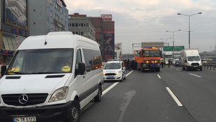 İkitellide polis aracı devrildi