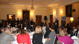 İngiltere Chevening bursiyerlerine sertifikaları verildi