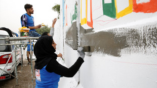 Irak'ta beton bariyerlerle barış ve umut mesajları veriliyor