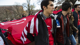 İstanbul'daki terör saldırısı Beyaz Saray önünde protesto edildi