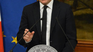 İtalya’da Başbakan Renzi istifa kararı aldı