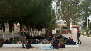 İzmir'de göçmen kaçakçılığı operasyonu