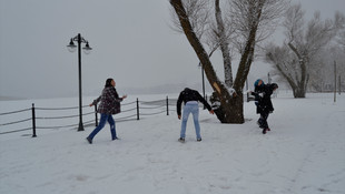 İzmir'de kar yağışı