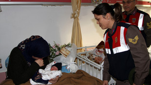 Kaçarken yakalanan Filistinli, Fethiye'de doğum yaptı