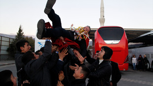 Kahramanmaraş'ta asker adaylarına emzikli uğurlama