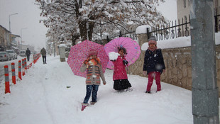 Karlıova'da eğitime kar engeli