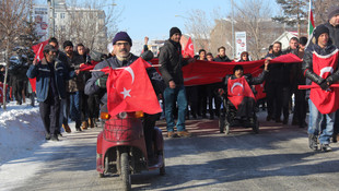 Kars'ta teröre lanet yürüyüşü