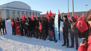 Kars'ta Türkiye ve Halep'teki saldırılar protesto edildi