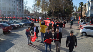 Manisa'da şehitlere saygı, teröre karşı birlik yürüyüşü
