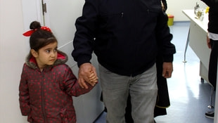 Mersin'de 5 yaşındaki çocuğun böbreğindeki taş çıkarıldı