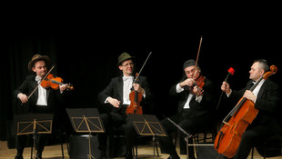 Mozart Group ve Krosny konser verdi