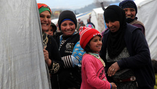 Öğrencilerden Suriyeli sığınmacılara yardım