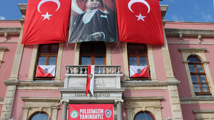 Polisimizin yanındayız pankartı asalım çağrısı