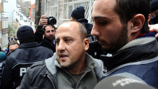 Gazeteci Ahmet Şık gözaltına alındı