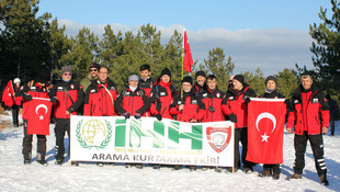 Şehitler için yürüdüler