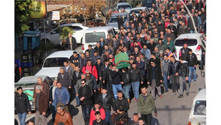 Mersin’deki sel felaketinde hayatını kaybeden çift gözyaşlarıyla uğurlandı