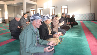 Şemdinli'de şehitler için mevlit okutuldu