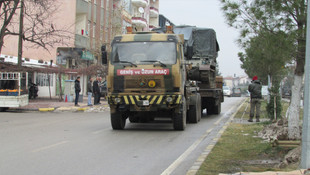 Sınıra askeri sevkiyat