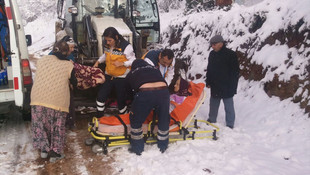 Tansiyonu çıkan yaşlı kadın kepçeyle kurtarıldı