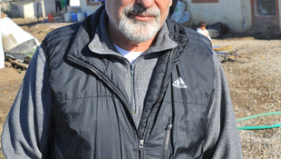 Tiyatrocu çiftten Suriyelilere yardım