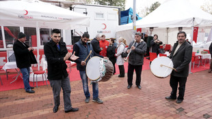 Trakya havaları eşliğinde kan verdiler