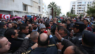 Tunus'ta Halep protestosu