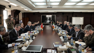 Ulaştırma, Denizcilik ve Haberleşme Bakanı Arslan İran'da