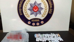 Uyuşturucu satıcıları polisten kaçamadı