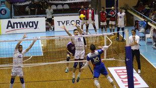 Voleybol: Efeler Ligi