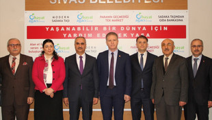 Yardımlarla binlerce kişiye hayat veriyorlar