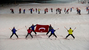 Yıldız Dağı'nda gece kayağı keyfi