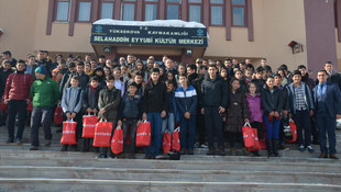 Bütün sevdamız gençlere sahip çıkmak